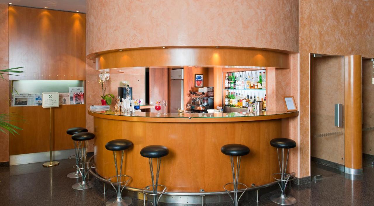 Hotel Opera Cadet Paris Restoran fotoğraf